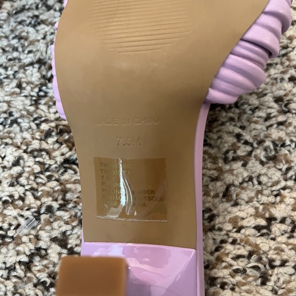 BRAND NEW Steve Madden Elated Slide Sandal (LILAC COLOR) - Picture 7 of 10